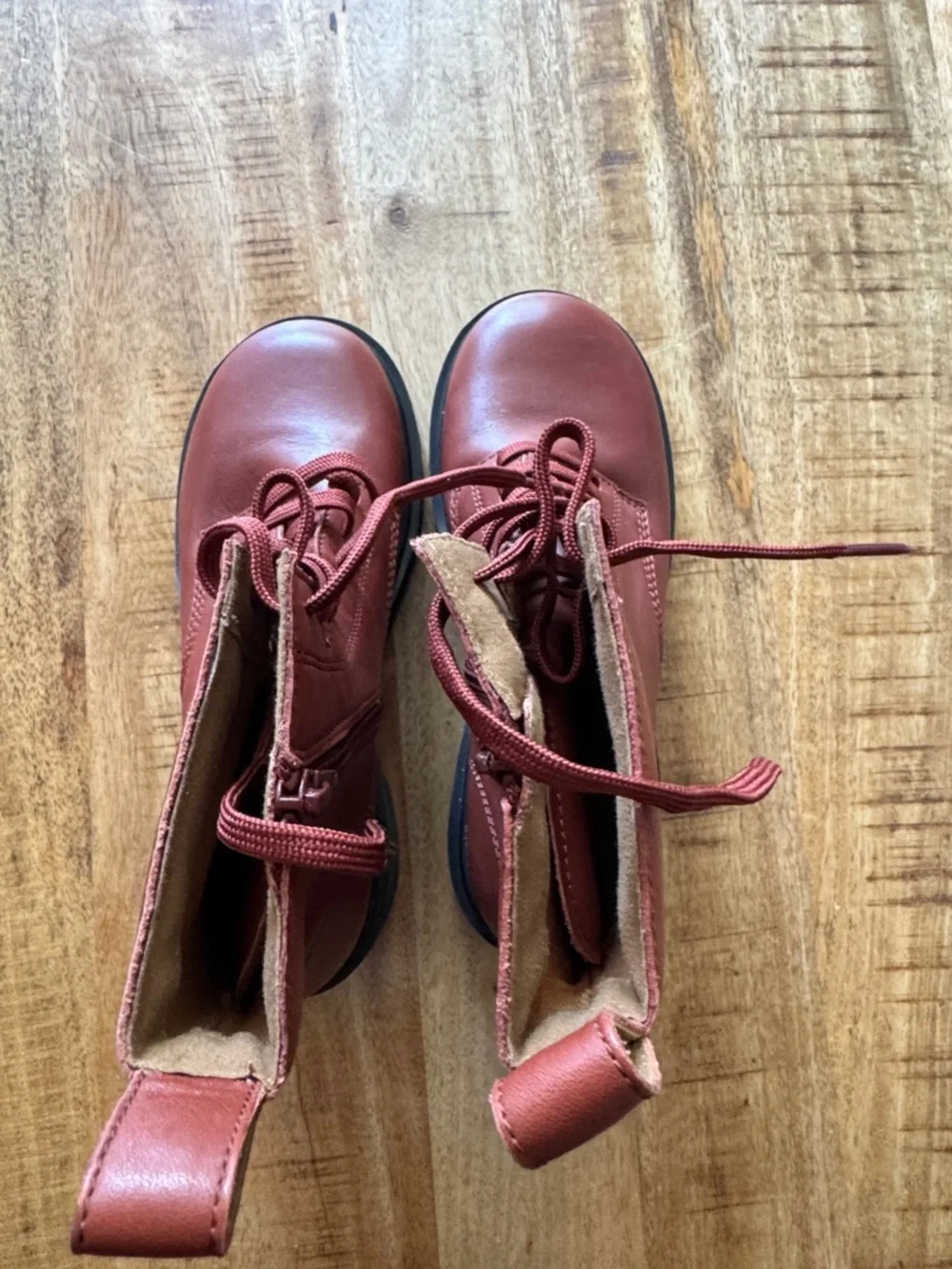Camper classic lace